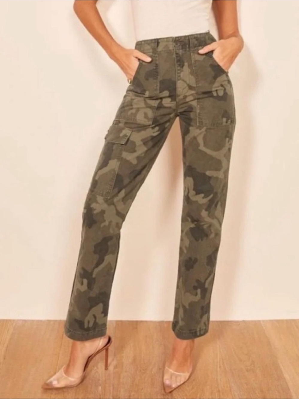 Reformation Gia Cargo Pant Camo Straight Leg Pants Waist 25